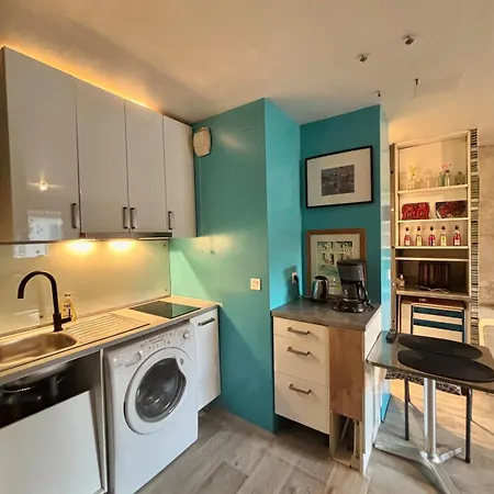 - Port & Lices Walkable - Parking Apartment Saint-Tropez
